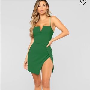 ⚡️Fashion nova’s⚡️ cute mini green dress